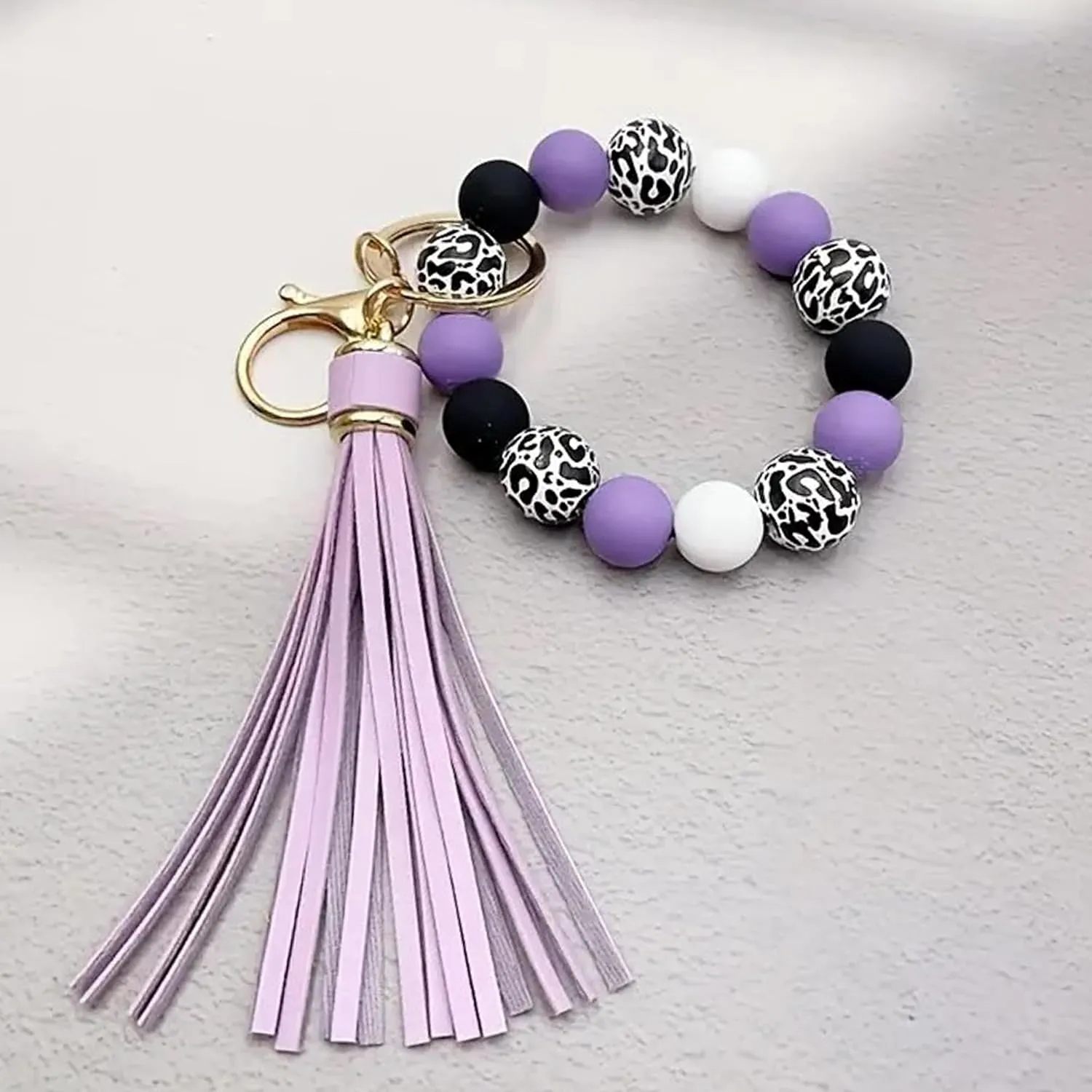 Black Leopard Print Wood Beads Bracelet Keychain Wristlet for Women, Cute Key Ring PU tassel Beaded Bangle Bracelets