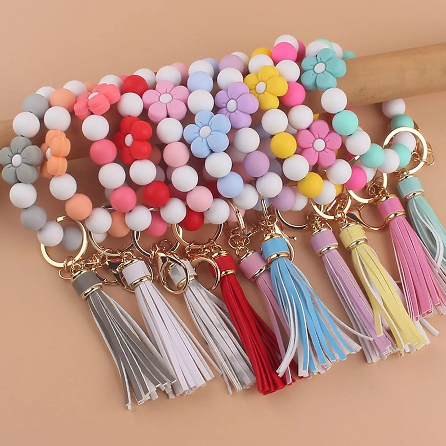 Floral Beaded Silicone Wristlet Keychain Bracelet, Key Ring for Women, Car Key Chain Holder Flower Keyring Bangle