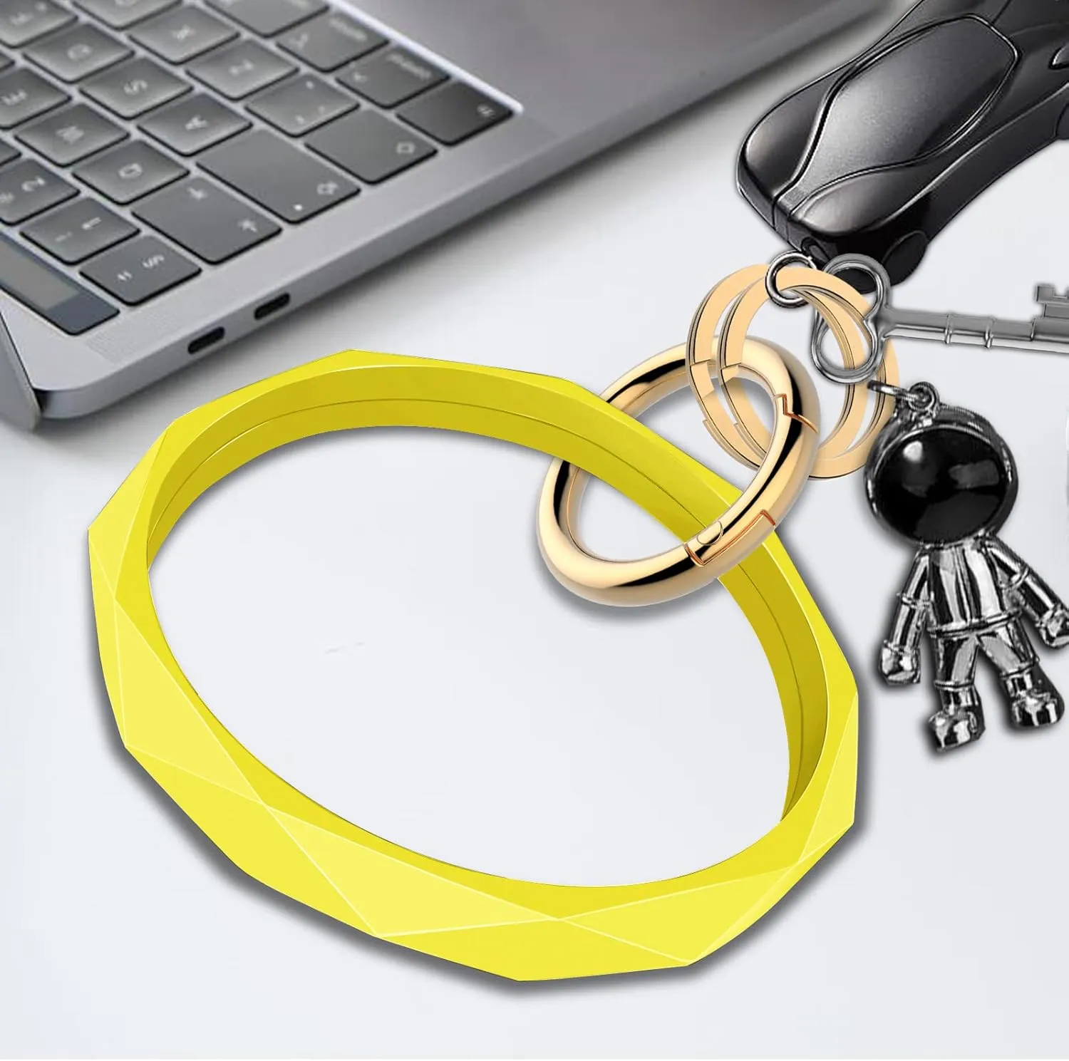 Idakekiy Key Ring Bracelets, Silicon Wristlet Keychain Circle Key Chain Ring Bangle Keyring for Women Girl