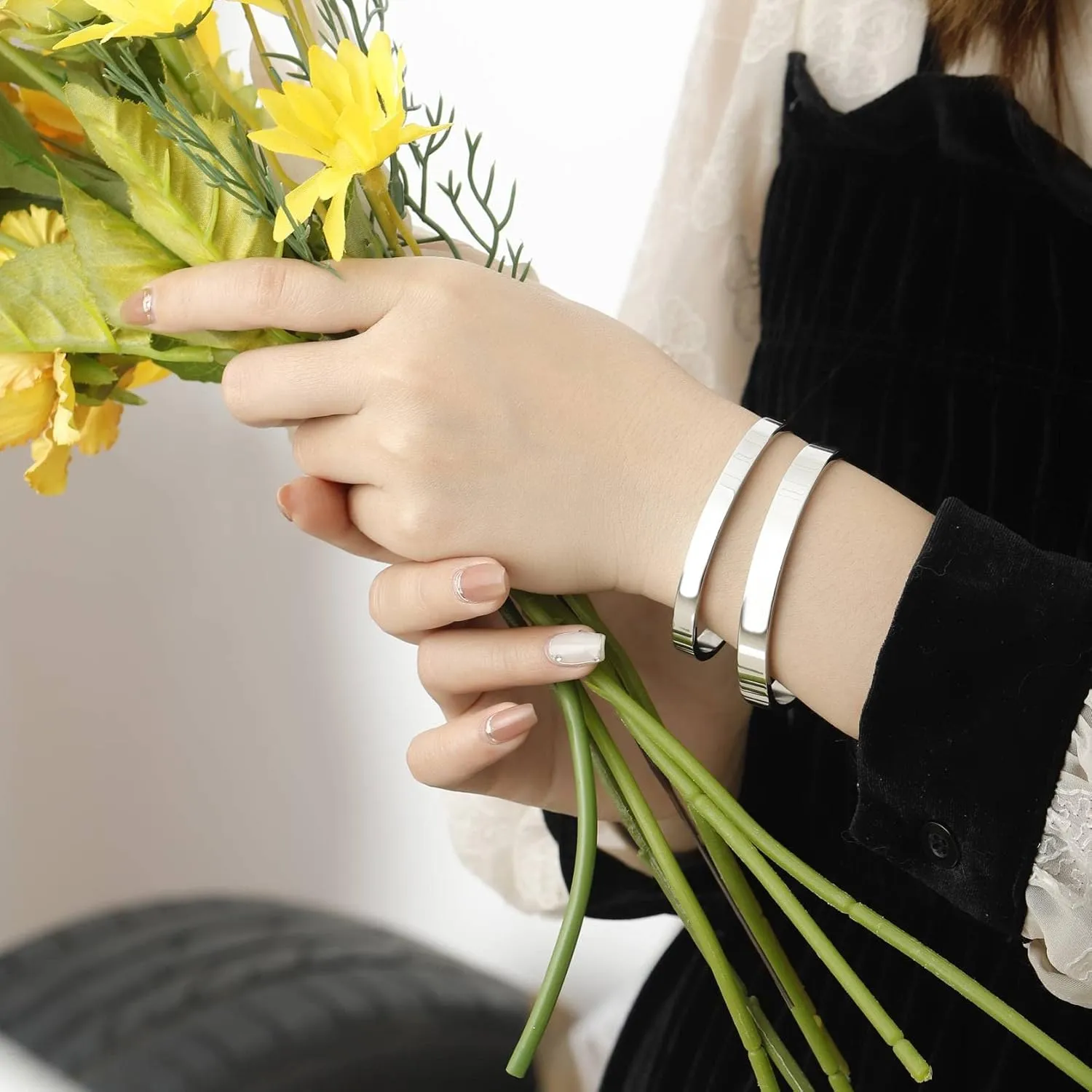 MILAKOO Stainless Steel Open Bangle Bracelet for Women 6mm/8mm Fashion Adjustable Wristband