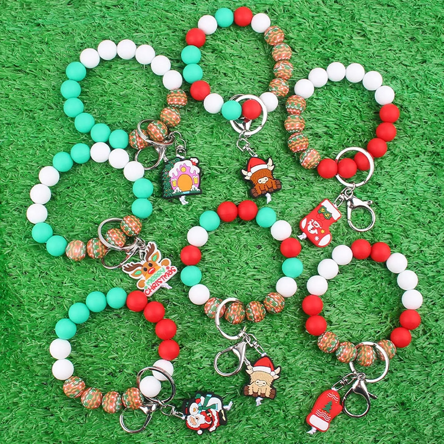 Santa Claus Boots Gloves Yak Silicone Beads Bracelet Keychain Wristlet Cute Key Holder for Women Christmas Charms
