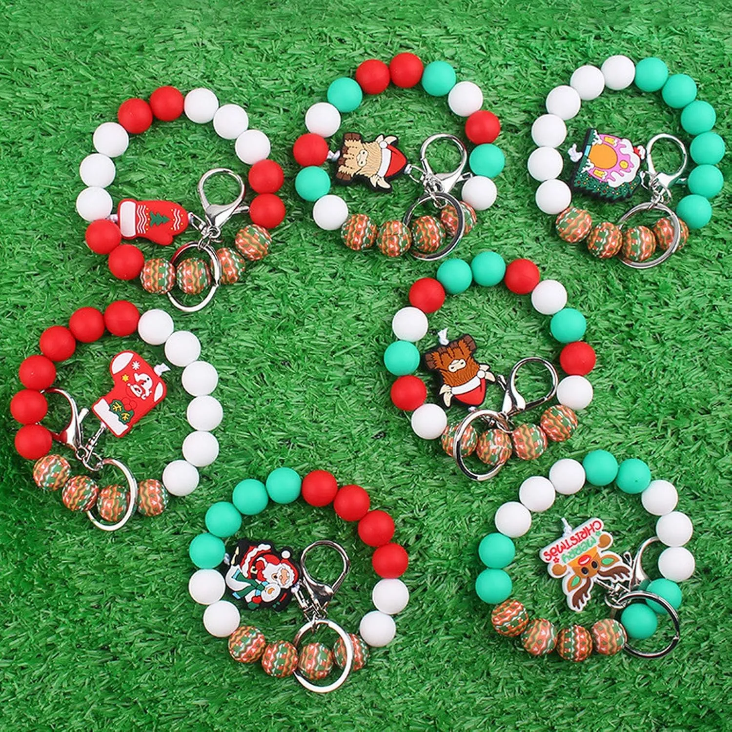 Santa Claus Boots Gloves Yak Silicone Beads Bracelet Keychain Wristlet Cute Key Holder for Women Christmas Charms