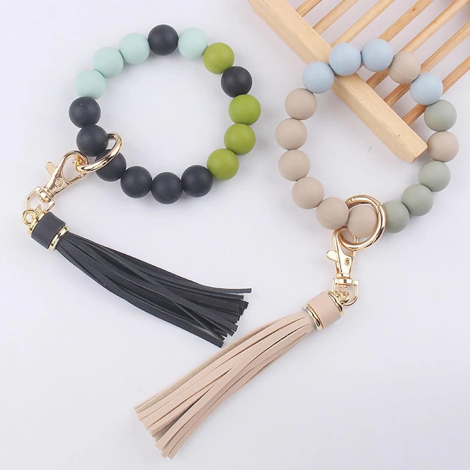 Silicone Keychain Beaded Bracelets Wristlet Women,Key Rings with Leather PU Tassel,Bangles Key Chain Holders