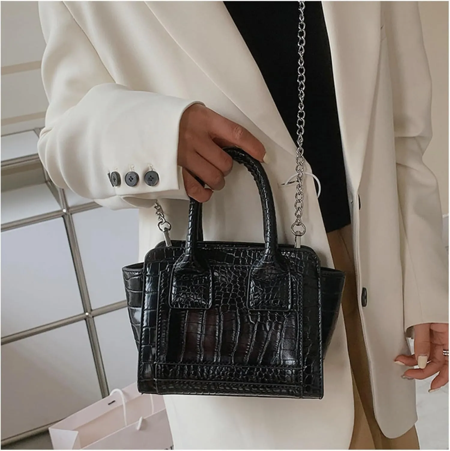 Small Retro Tote Bag for Women Leather Crossbody Bags Chain Shoulder Bag Top Handle Handbag Purses Hobo Totes (Red)
