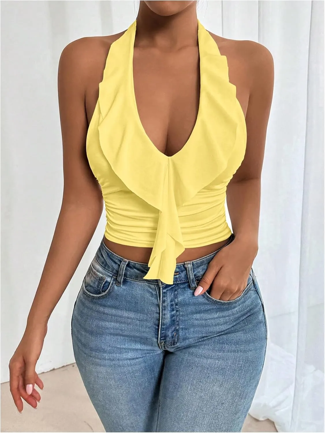 SOLY HUX Women's Ruffle Trim Halter Tops Ruched V Neck Sleeveless Going Out Crop Tops