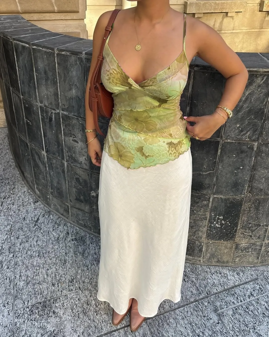 Women Floral Print Tie Shoulder Tank Tops Y2k V Neck Ruffle Hem Cami Shirt Cute Smocked Cami Tops