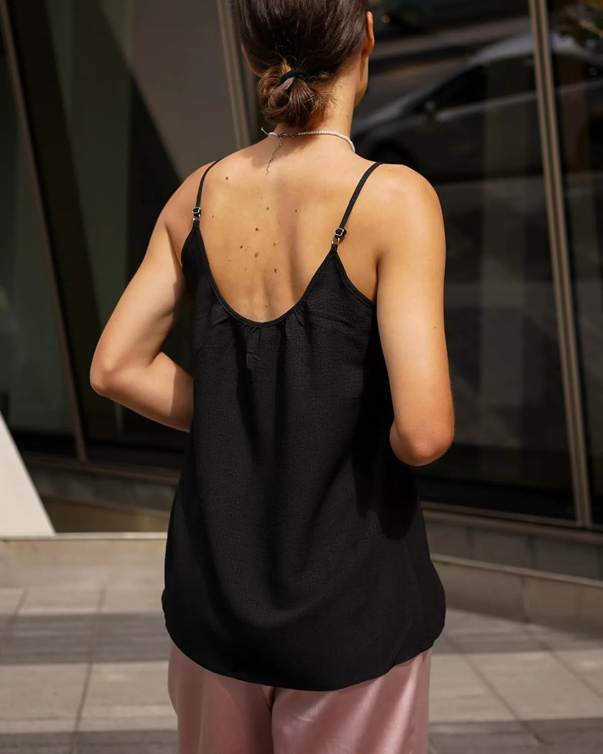 Zeagoo Womens Summer Sleeveless Tops Scoop Neck Cute Tank Camisole Casual Loose Fit Tops